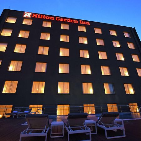 Hilton Garden Inn Kampala Bagian luar foto